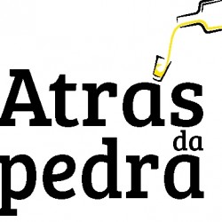 Atrás da Pedra