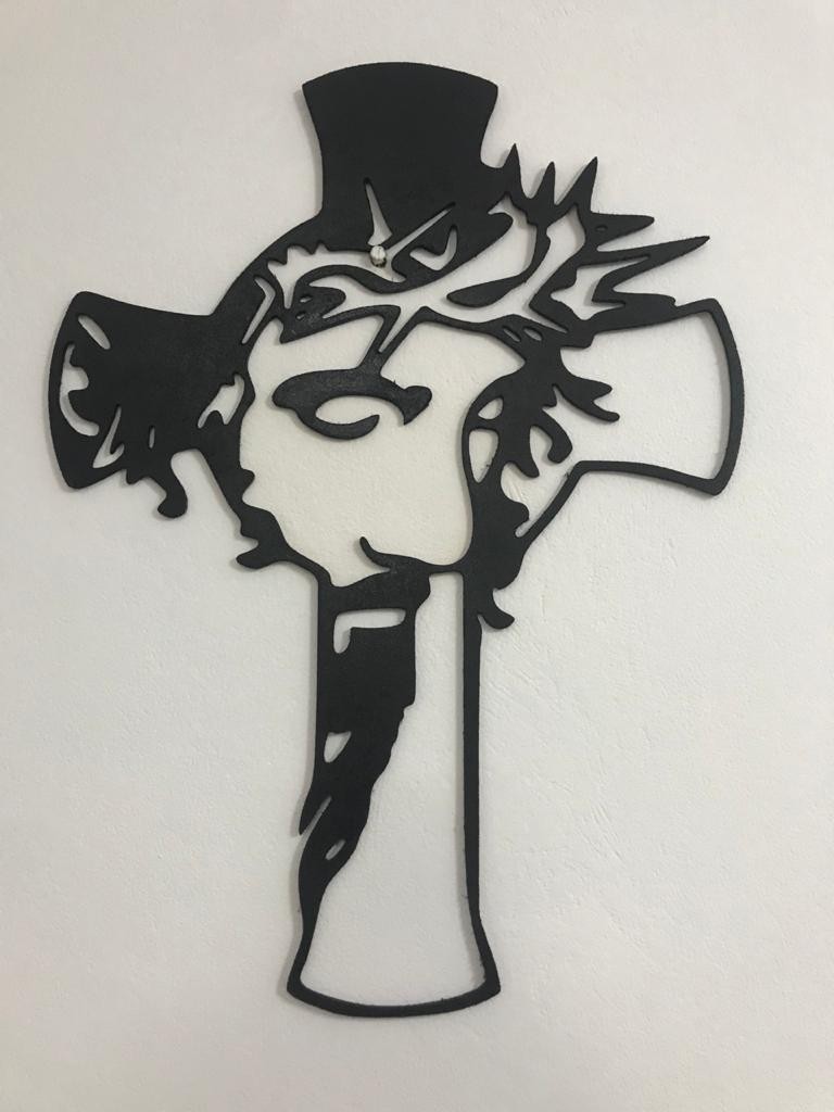 PLACAS DECORATIVAS COM RECORTES VAZADOS EM MDF